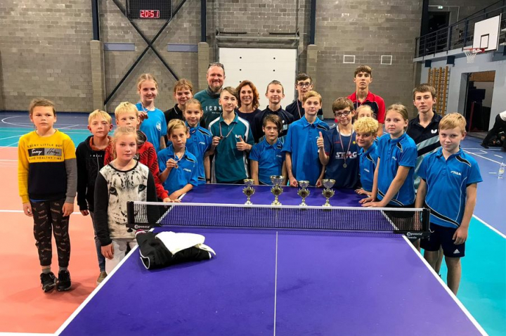 Sporta skolas audzēkņi veiksmīgi startē 2022. gada Latvijas komandu čempionātā galda tenisā