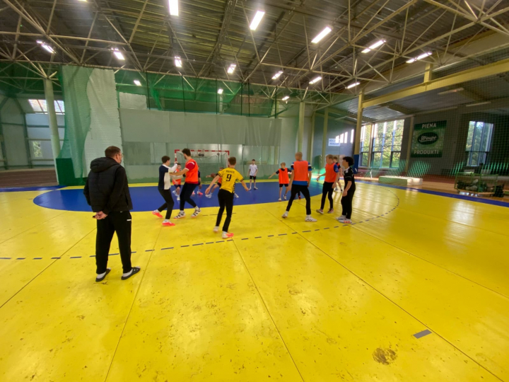 10. oktobrī DKSS/Vaiņode jaunie handbolisti un treneris devās uz Murjāņu sporta ģimnāziju, lai gūtu jaunu pieredzi un iepazītu Murjāņu audzēkņu ikdienu. 