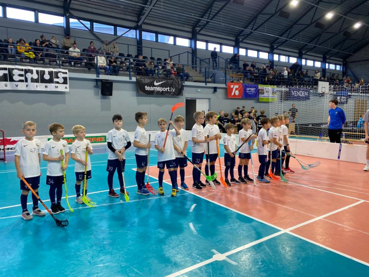11. novembrī Kuldīgā DKSS/Grobiņas SC U-9 zēnu komanda aizvadīja sabraukumu Latvijas jaunatnes čempionātā florbolā. 