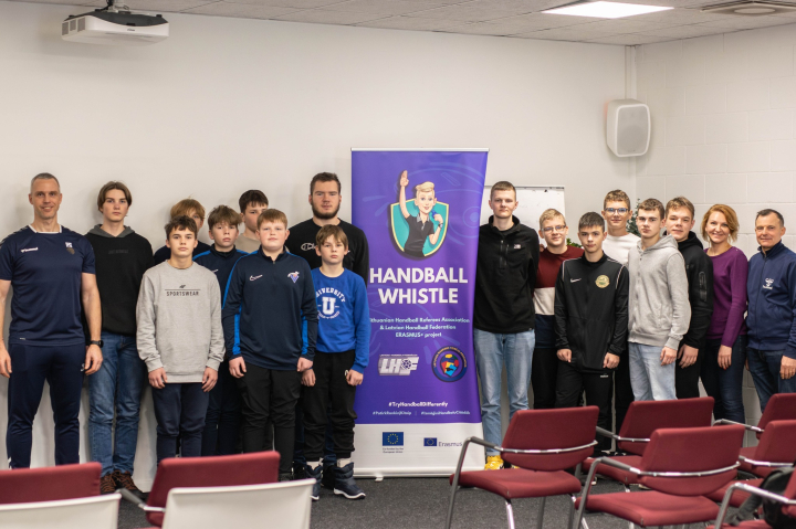 8. decembrī Rimi Olimpiskajā centrā aizvadījām semināru tiesnešiem Erasmus+ projekta, programmas “Handball Whistle” ietvaros, kas tapis sadarbībā ar Lietuvas handbola tiesnešu asociāciju
