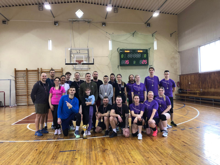 PĀvilostas ziemas sporta spēles joprojām topā