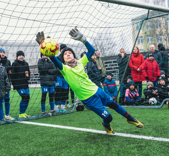 Futbolisti Ventspilī iesildās vasaras sezonai