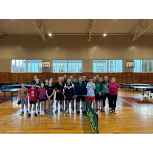 Pāvilostā aizvadīts ceļojošā kausa turnīrs galda tenisā 2025