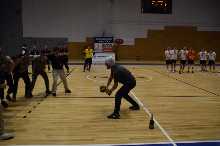 Dienvidkurzemes telpu futbola čempionāta medaļas izdalītas