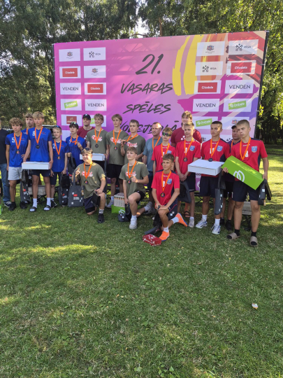 Dienvidkurzemes jaunajiem volejbolistiem zelts un sudrabs 21. Vasaras spēļu kausā volejbolā
