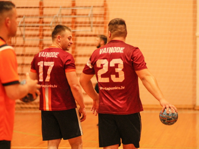 Handbola salidojums Vaiņodē - handbolam 50!