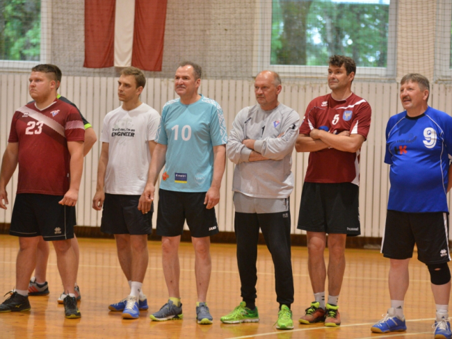 Handbola salidojums Vaiņodē - handbolam 50!