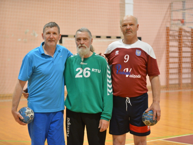 Handbola salidojums Vaiņodē - handbolam 50!