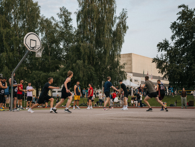  Nakts sacensības “AIZPUTE SPORTO” 2025