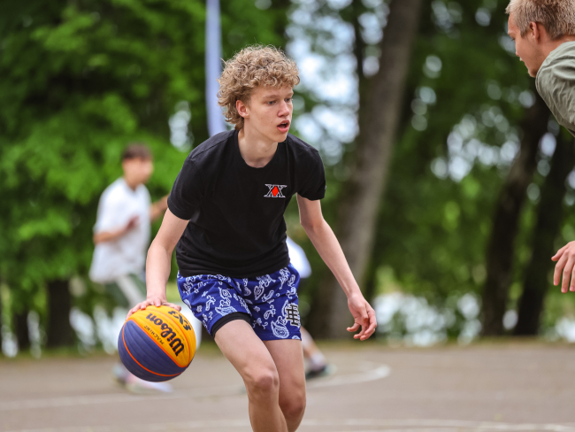 Vērgalē aizvadīts pirmais Dienvidkurzemes novada 3x3 basketbola turnīra posms