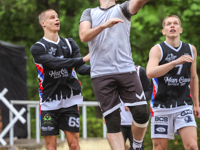 Vērgalē aizvadīts pirmais Dienvidkurzemes novada 3x3 basketbola turnīra posms