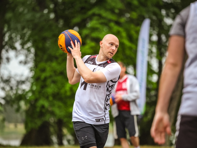 Vērgalē aizvadīts pirmais Dienvidkurzemes novada 3x3 basketbola turnīra posms