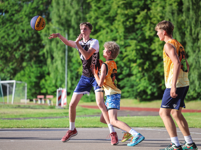 Durbē aizvadīts otrais Dienvidkurzemes novada 3x3 basketbola turnīra posms