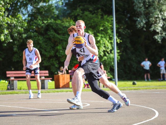 Durbē aizvadīts otrais Dienvidkurzemes novada 3x3 basketbola turnīra posms