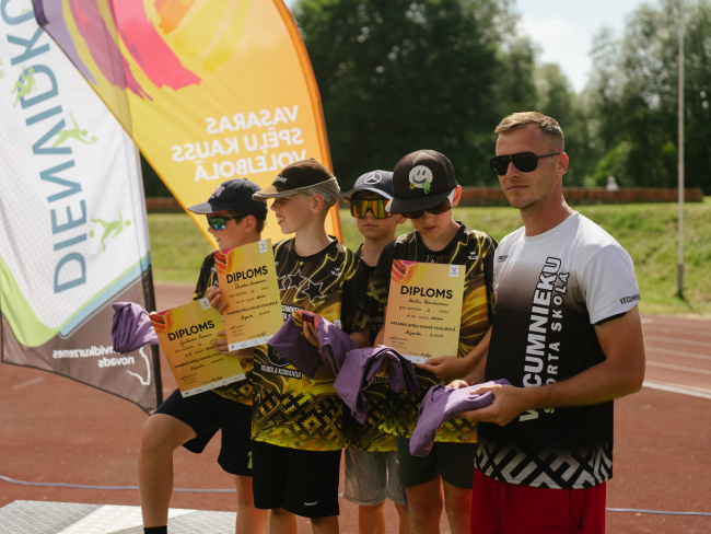 Vasaras spēļu kausa pirmais posms